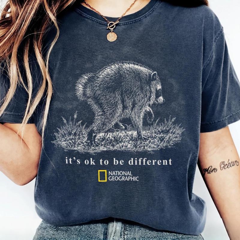 Cute Raccoon Graphic Tee/Sweatshirt/Hoodie – Vintage Animal Shirt for Nature Lovers